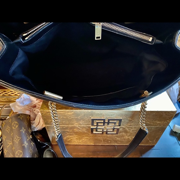 YSL Lou Lou Chevron Matelase Tote Bag - Picture 10 of 13